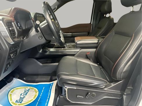 Used 2022 Ford F150 Lariat w/ Equipment Group 502A High AWD/4WD image 11