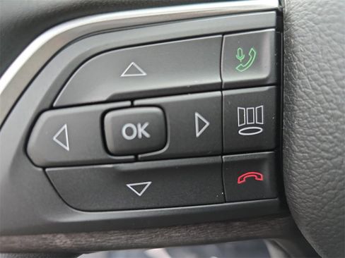 New 2025 Jeep Grand Cherokee L Limited image 18