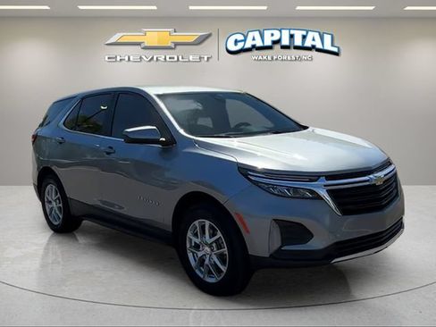 Used 2024 Chevrolet Equinox LT FWD image 8