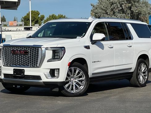 Used 2022 GMC Yukon XL Denali w/ Max Trailering Package RWD image 8