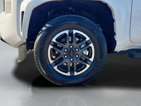 Certified 2025 Toyota Tacoma TRD Sport AWD/4WD image 28