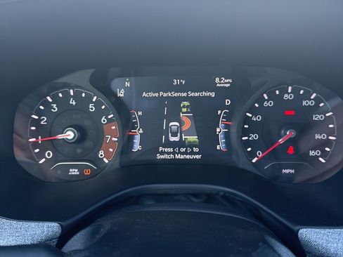 Used 2024 Jeep Compass Latitude w/ Sun and Sound Group image 23