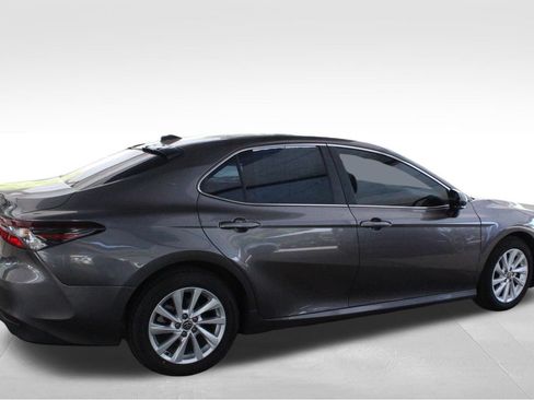 Used 2024 Toyota Camry LE FWD image 15