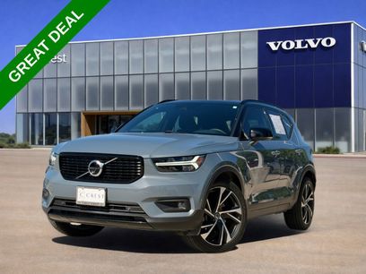 Used 2021 Volvo XC40 T5 R-Design w/ Advanced Package