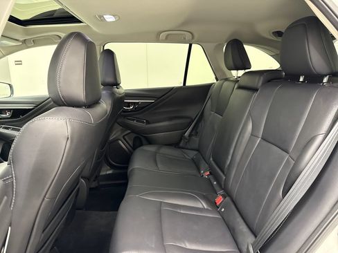 Used 2025 Subaru Outback Limited AWD/4WD image 27