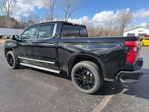 New 2026 Chevrolet Silverado 1500 High Country AWD/4WD image 5