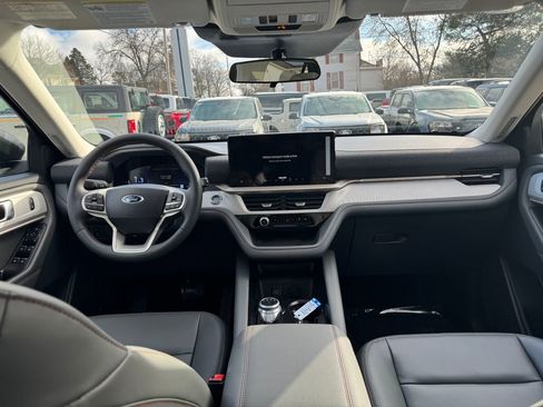 New 2026 Ford Explorer Active w/ Active Comfort Package AWD/4WD image 24
