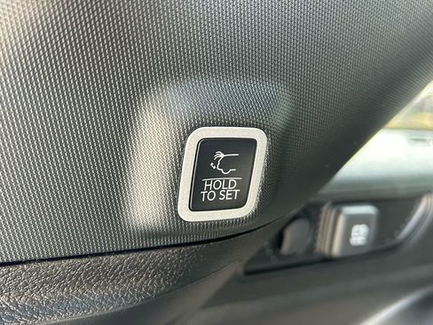 New 2026 Jeep Grand Cherokee Limited w/ Limited Altitude Package AWD/4WD image 33