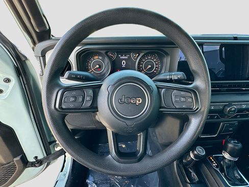 Used 2024 Jeep Wrangler Sport image 11