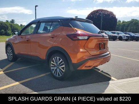 Used 2023 Nissan Kicks SV FWD image 4