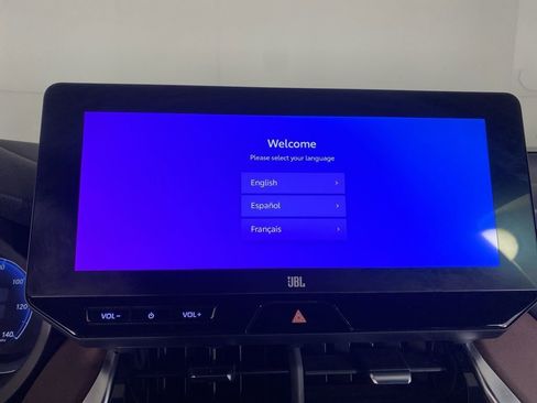 Used 2024 Toyota Venza Limited image 15