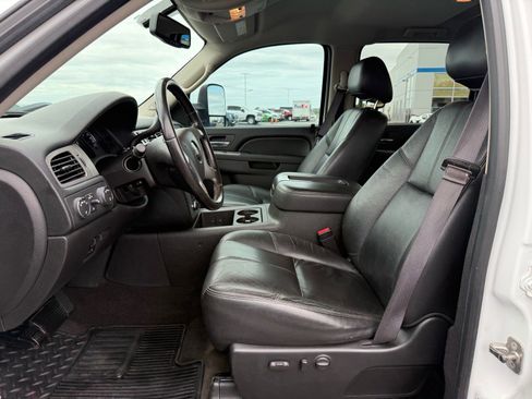 Used 2013 Chevrolet Silverado 2500 LTZ w/ LTZ Plus Package AWD/4WD image 13