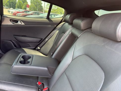 Used 2019 Kia Stinger GT AWD/4WD image 32