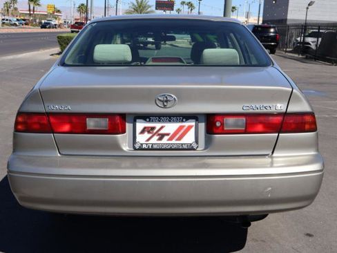 Used 1997 Toyota Camry CE image 6