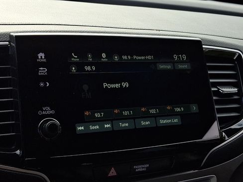 Certified 2023 Honda Passport EX-L image 16