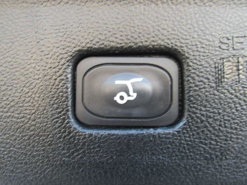 Used 2022 Ford Edge SEL w/ Sport Appearance Package image 26