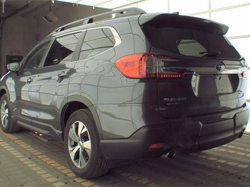 Used 2025 Subaru Ascent Premium image 6