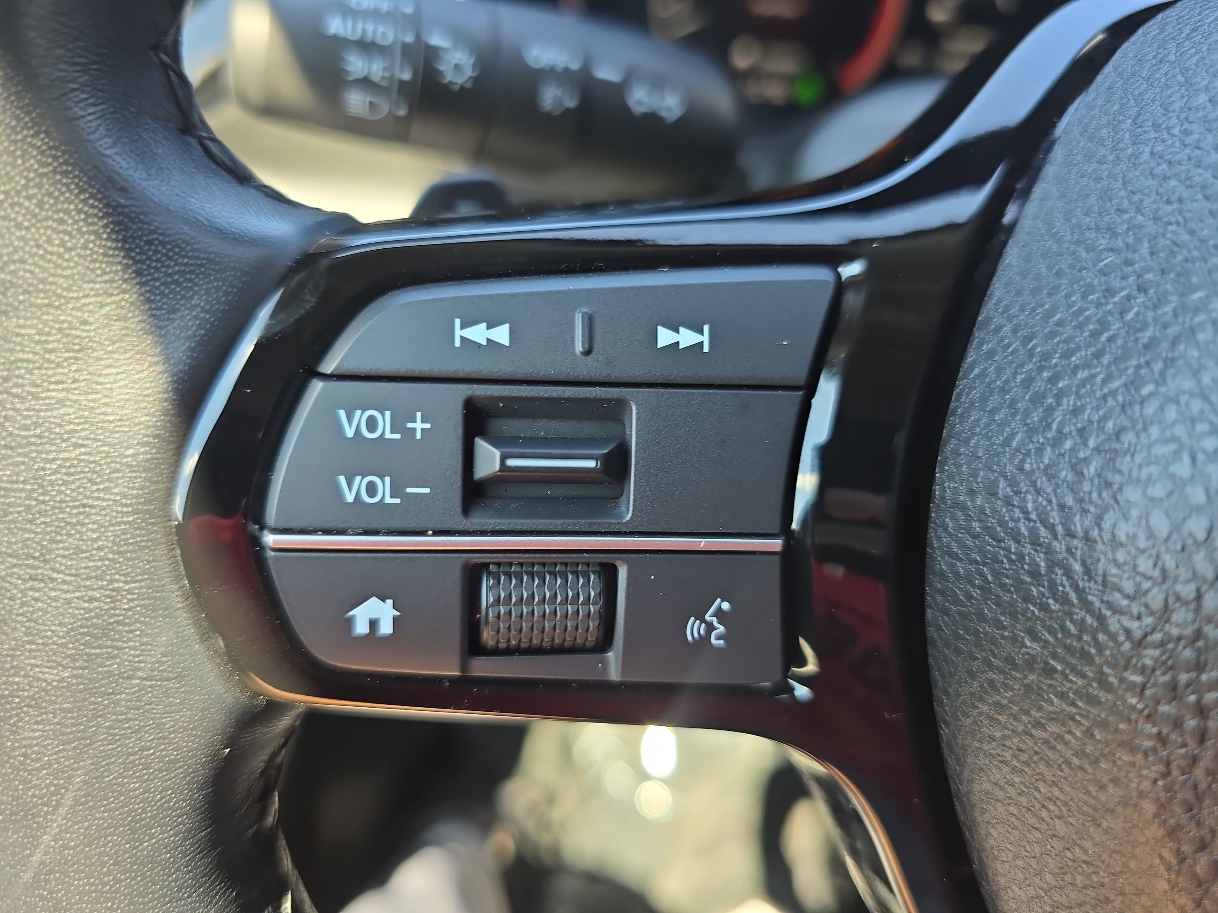Certified 2025 Honda Pilot EX-L image 19