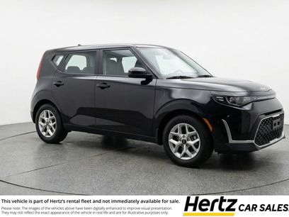 Used 2025 Kia Soul LX w/ LX Technology Package