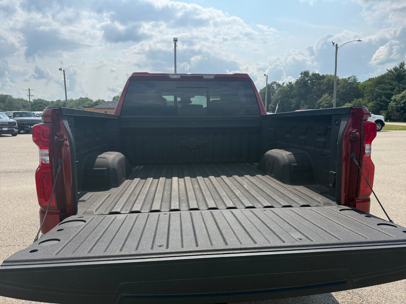 Certified 2025 Chevrolet Silverado 1500 RST AWD/4WD image 16