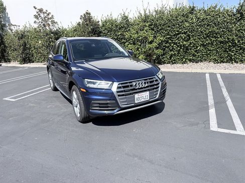 Used 2018 Audi Q5 2.0T Premium Plus AWD/4WD image 2