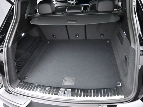 New 2026 Porsche Cayenne image 32