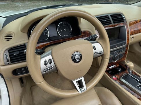 Used 2007 Jaguar XKR R image 18