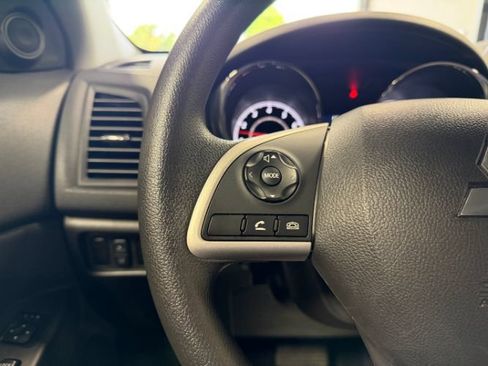 Used 2025 Mitsubishi Outlander Sport AWD image 22
