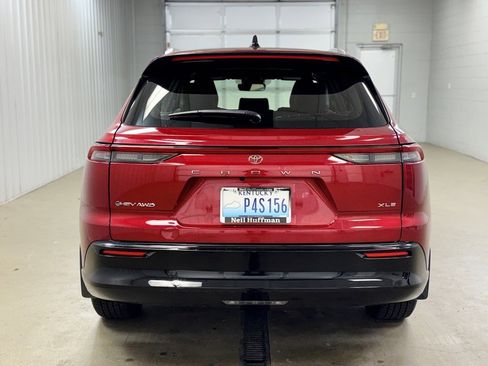 Used 2025 Toyota Crown Signia image 6