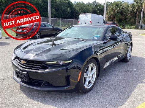 Used 2020 Chevrolet Camaro LT w/ Technology Package RWD image 1