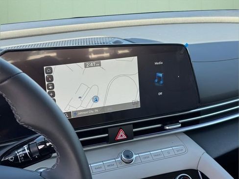 New 2026 Hyundai Elantra Limited FWD image 29