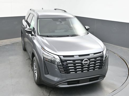 New 2026 Nissan Pathfinder SL FWD image 32