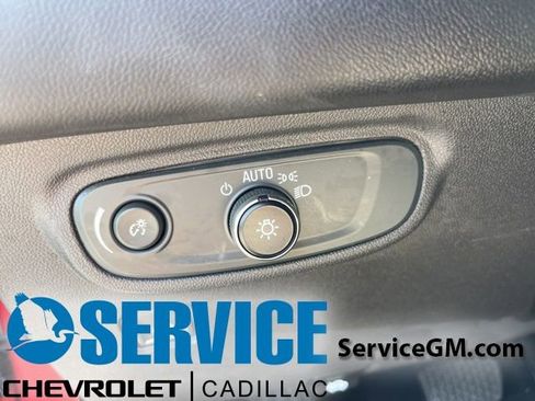 Used 2023 GMC Terrain SLE w/ Elevation Edition FWD image 14