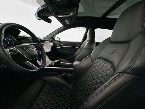 Used 2024 Audi Q8 e-tron Prestige w/ Prestige Package AWD/4WD image 21