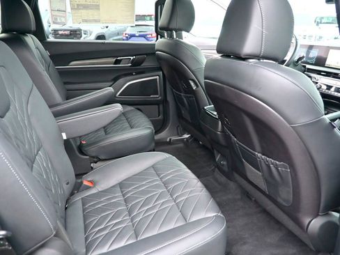 Used 2025 Kia Telluride EX X-Line image 25