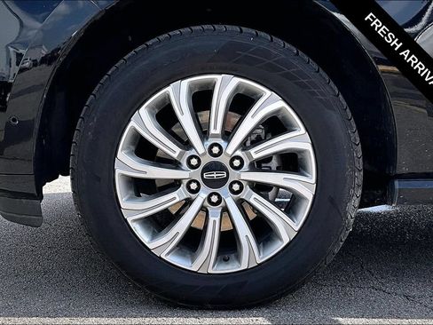 Used 2024 Lincoln Navigator L 4WD image 30