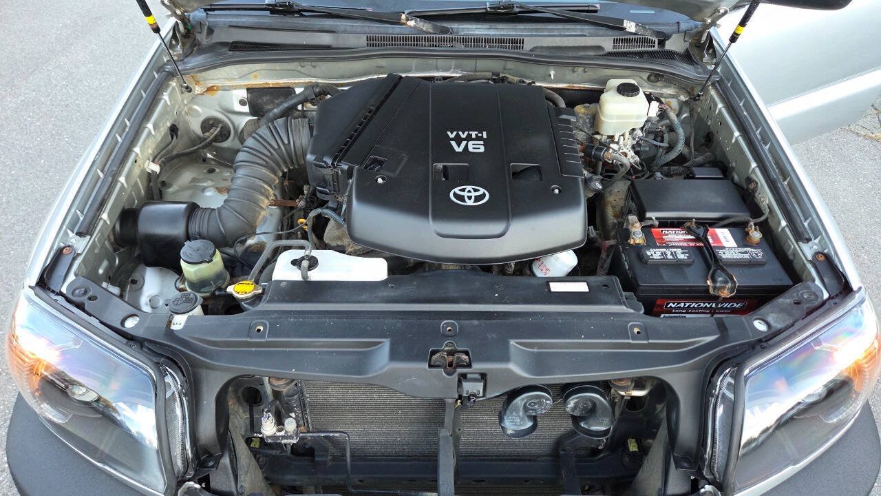 Used 2007 Toyota 4Runner SR5 AWD/4WD image 48
