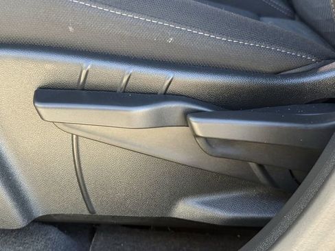 Certified 2025 Chevrolet Equinox LT image 27