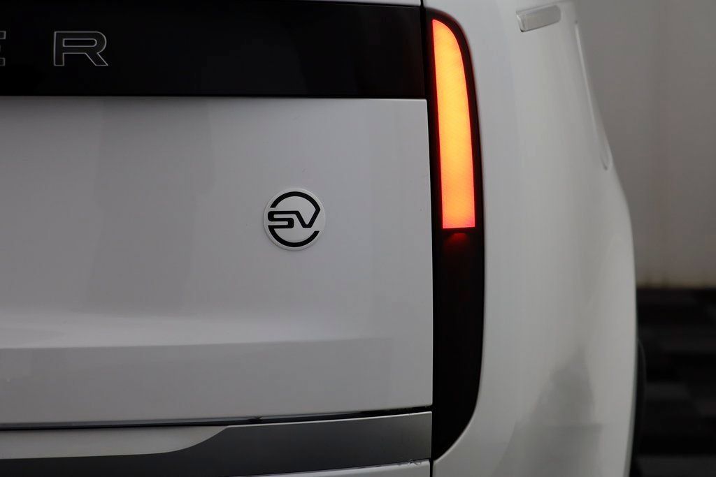 New 2025 Land Rover Range Rover SV AWD/4WD image 22