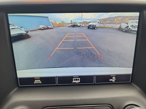 Certified 2023 GMC Acadia SLT w/ Trailering Package image 20