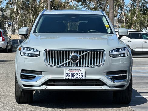 Certified 2025 Volvo XC90 T8 Plus w/ Protection Package Premier AWD/4WD image 9