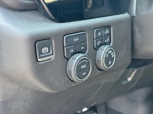 Used 2024 Chevrolet Silverado 1500 LT w/ Safety Package AWD/4WD image 16
