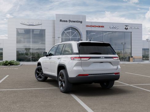 New 2026 Jeep Grand Cherokee Limited w/ Limited Altitude Package image 3