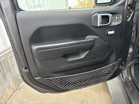 Used 2020 Jeep Wrangler Unlimited Sport S AWD/4WD image 6