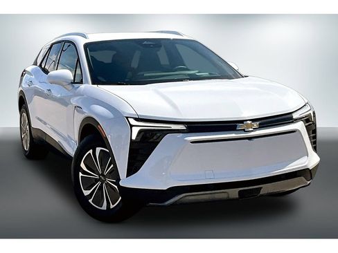 New 2026 Chevrolet Blazer EV LT AWD/4WD image 2