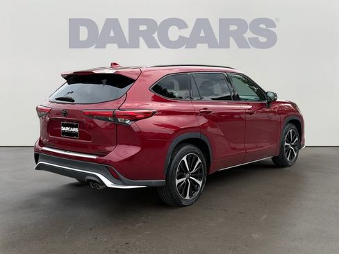 Used 2022 Toyota Highlander XSE w/ Protection Package #3 (TMS) AWD/4WD image 7