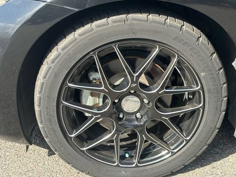 Used 2014 Nissan 370Z Coupe RWD image 15