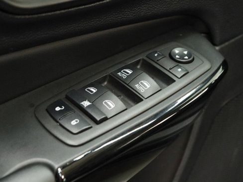 Used 2023 Jeep Cherokee Altitude Lux AWD/4WD image 20