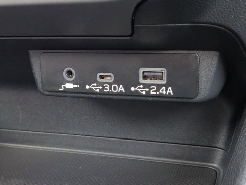 Certified 2024 Subaru Crosstrek 2.0i Premium image 33