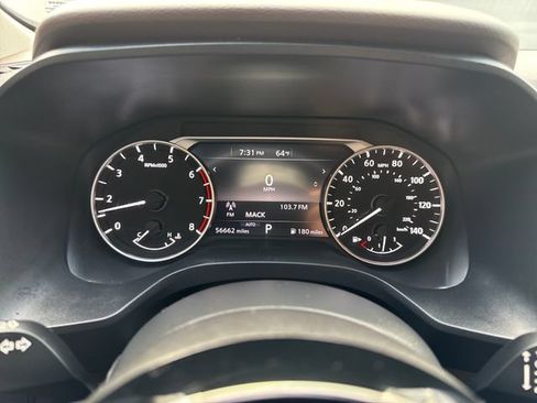 Used 2022 Nissan Rogue SV AWD/4WD image 19
